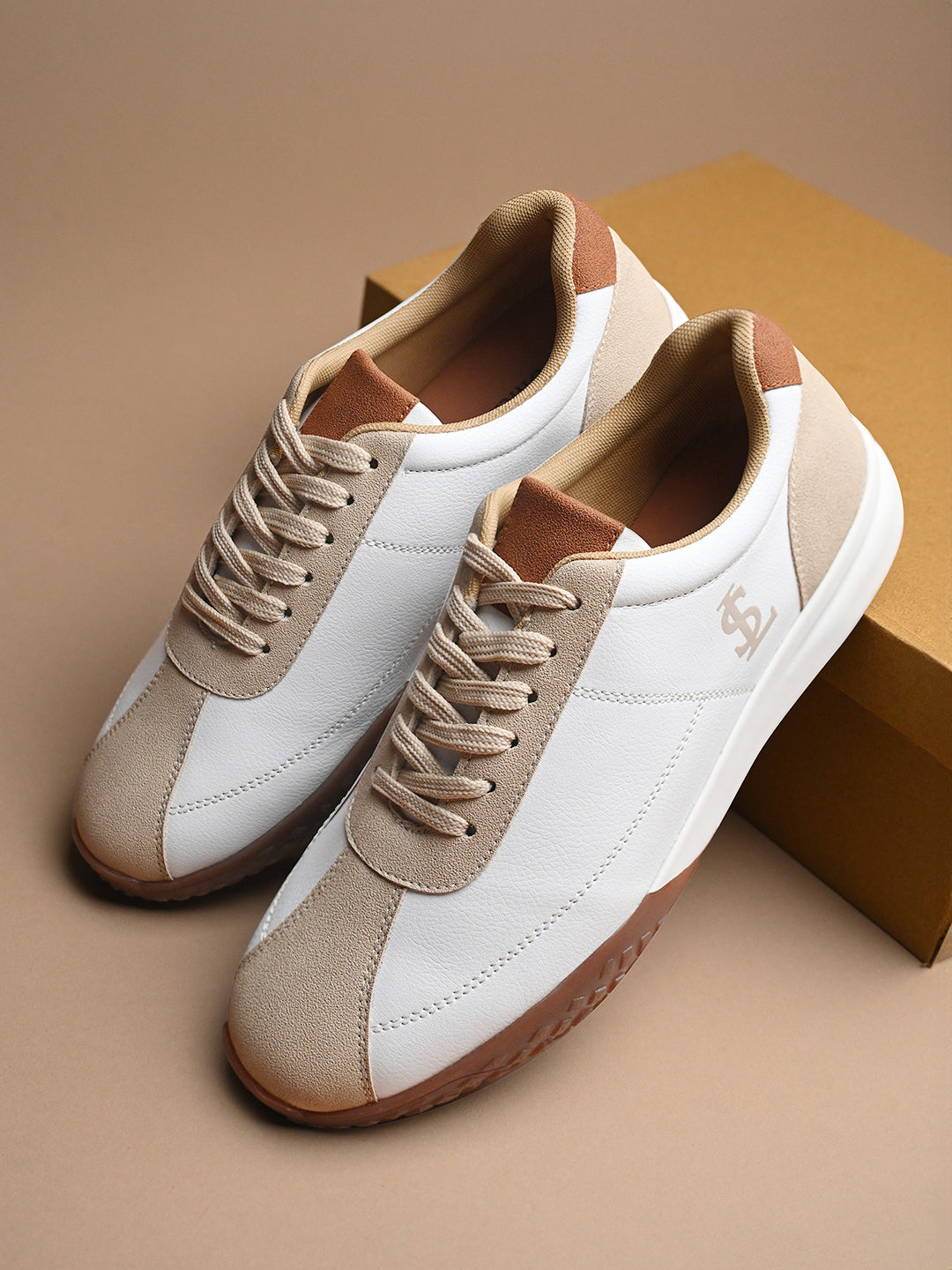 White and Beige Casual Lightweight Lace-Up Sneakers