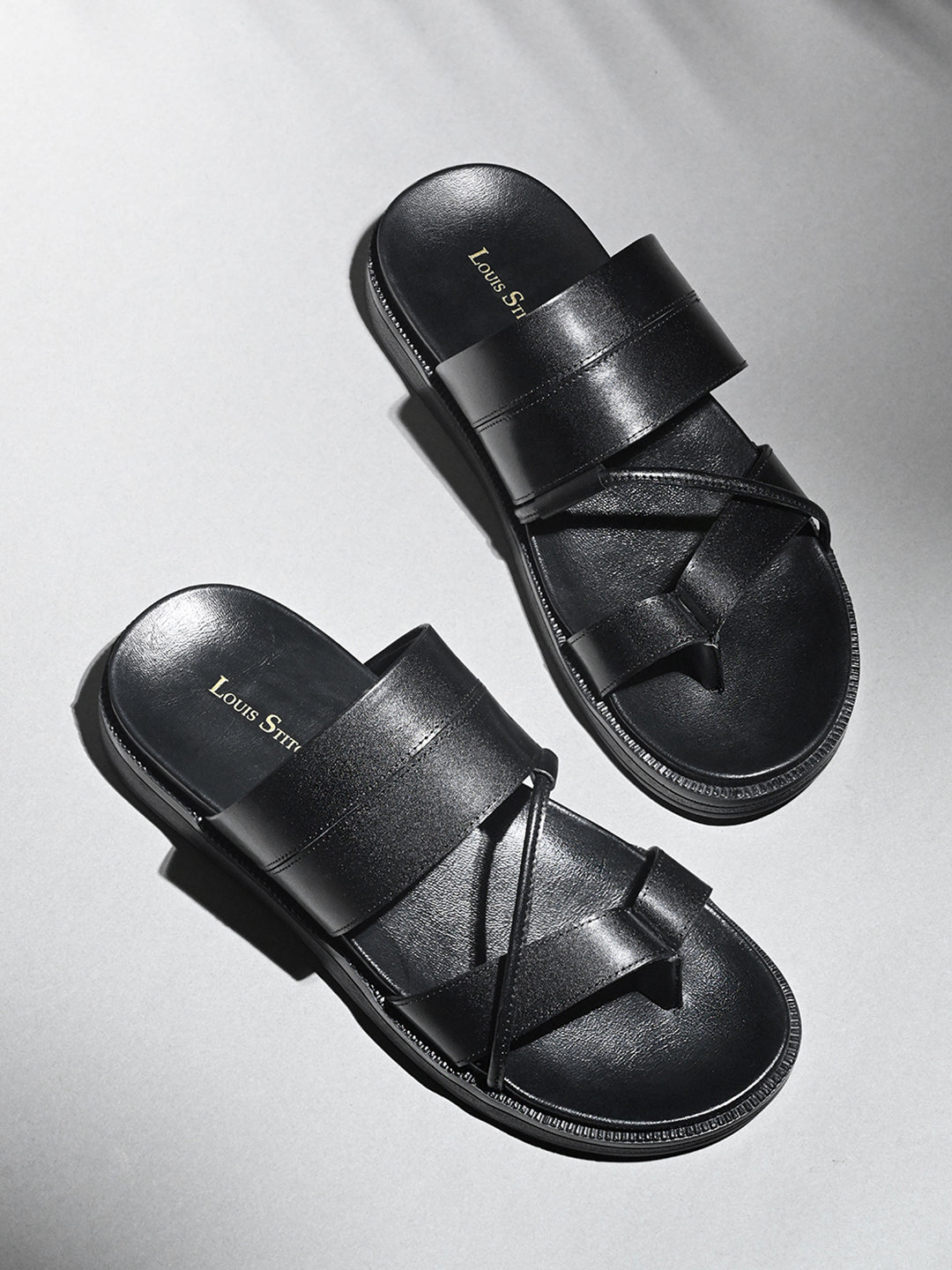 Jet Black Open Toe Style Lightweight Toe Ring Leather Sandal