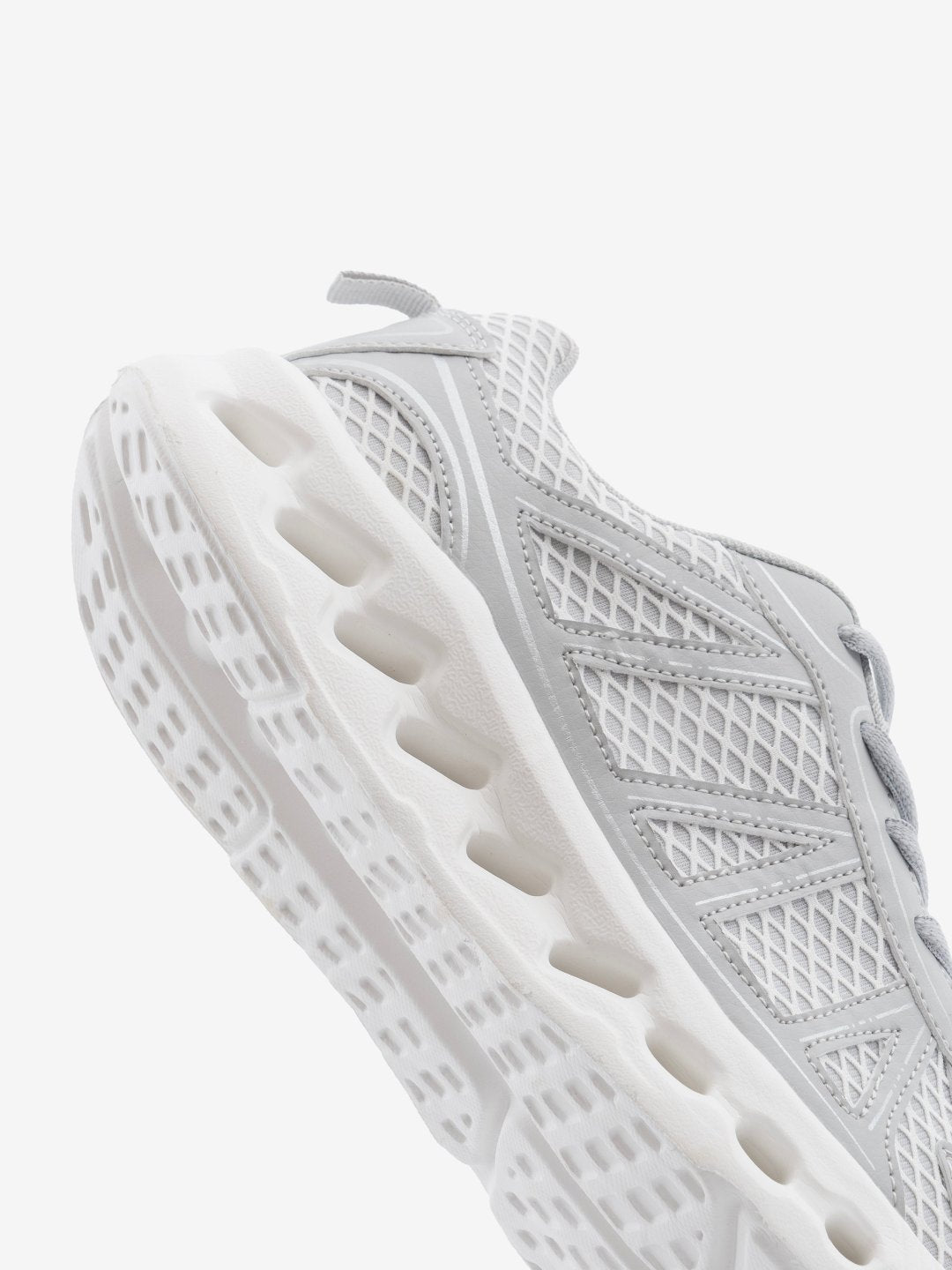 IA Featherlight Silver Breathable Minimalist Low Top Sneakers